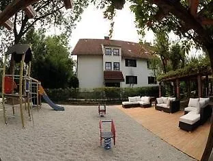 **** Отель Weichandhof Мюнхен Германия